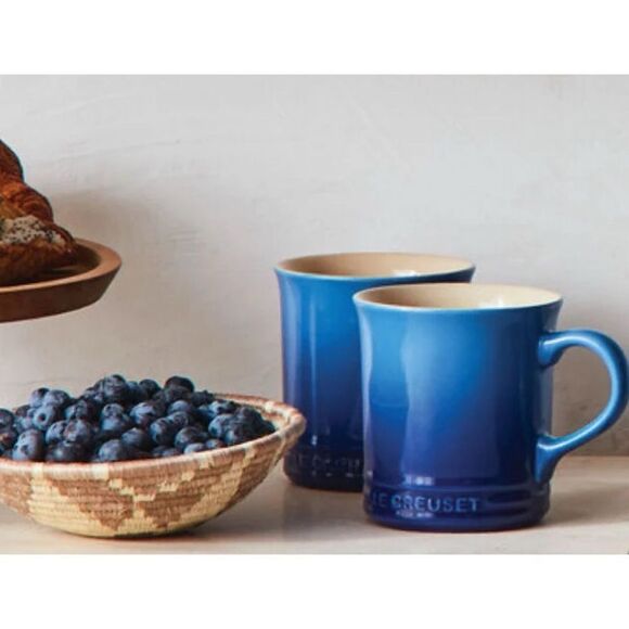 Set of 2  Le Creuset Vancouver Mugs in Marseille / Néw No Box - Picture 1 of 3